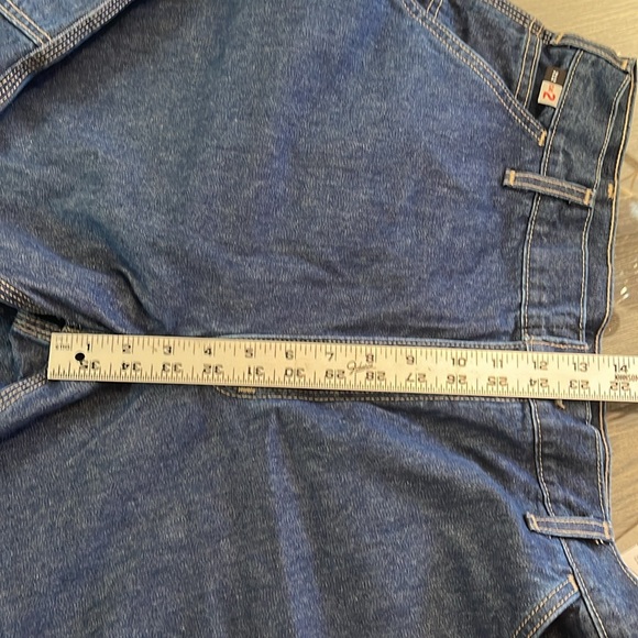 Carhartt FRB13 - Flame-Resistant Denim Loose Fit Jean 38 x 32 - Picture 4 of 14